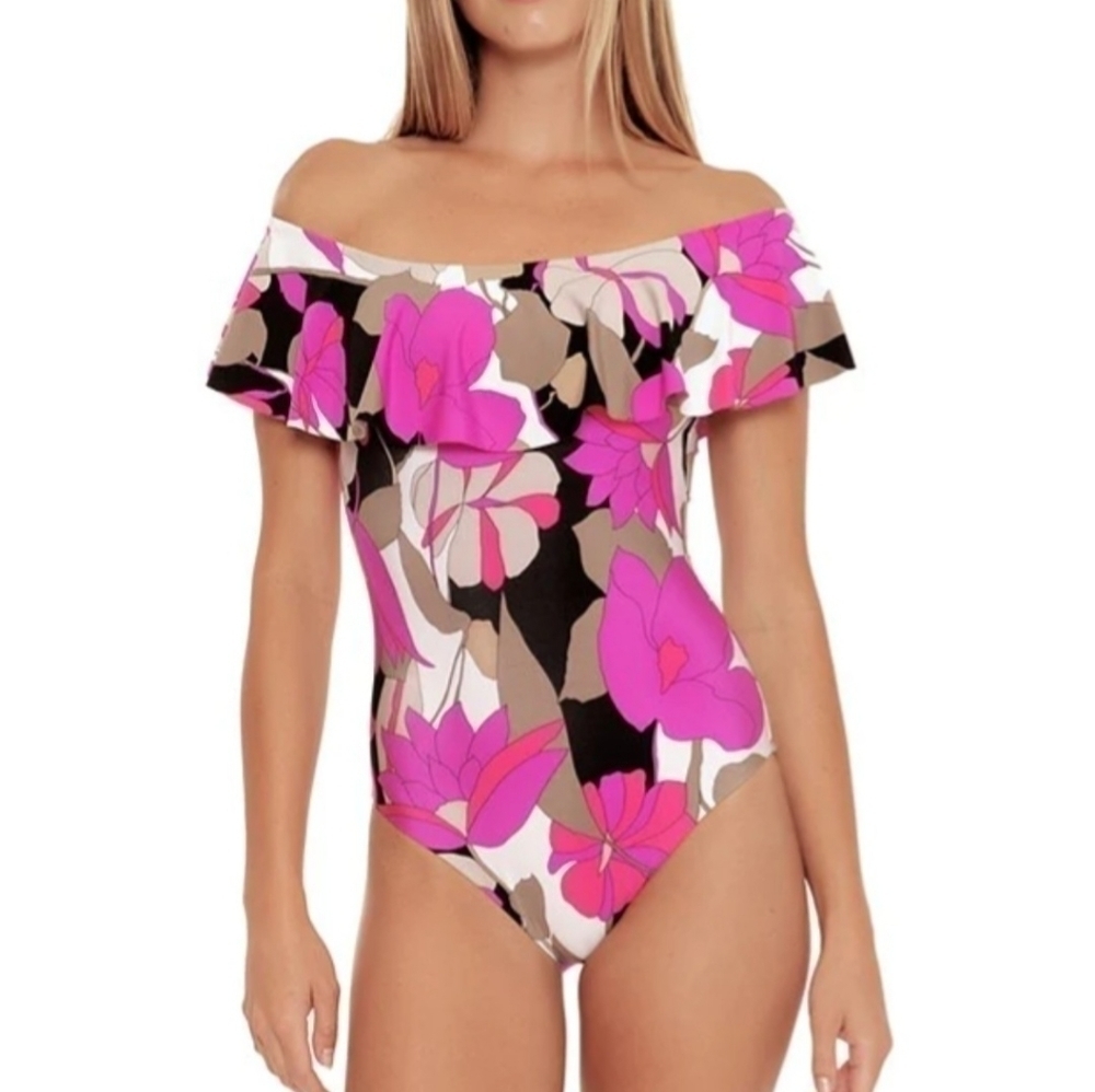 𝅺TRINA Turk Off the Shoulder Swimsuit 🩱 😍